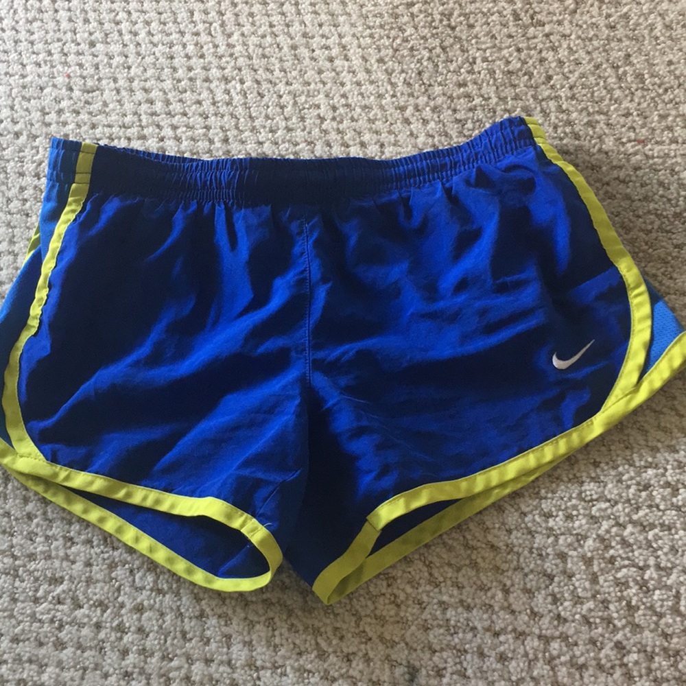 Nike Tempo Shorts size kids small